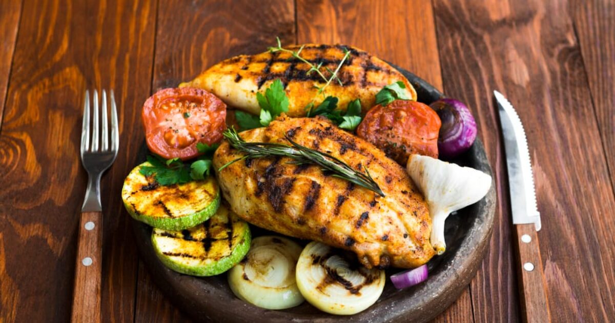 מתכון לחזה עוף ממולא בירקות - מנה נפלאה דלה בקלוריות