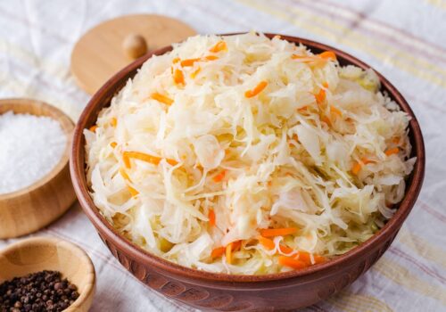 מתכון לכרוב כבוש עם גזר כמו במסעדות!