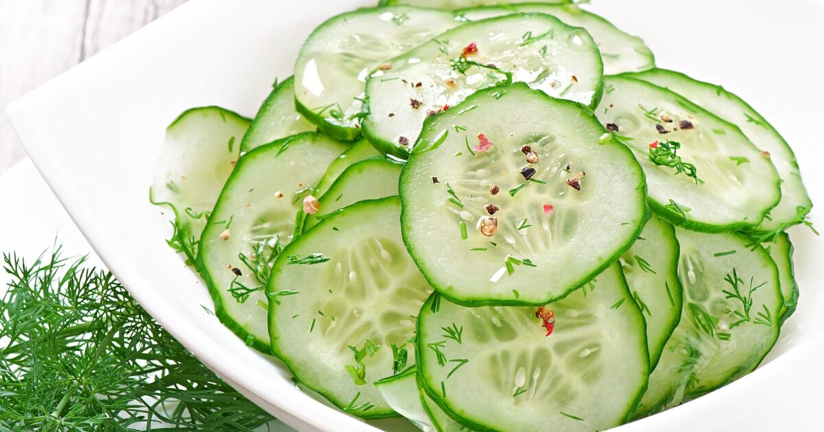 מתכון לסלט מלפפונים ושמיר