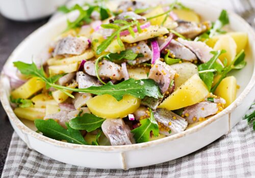 מתכון לסלט דג מלוח ותפוחי עץ