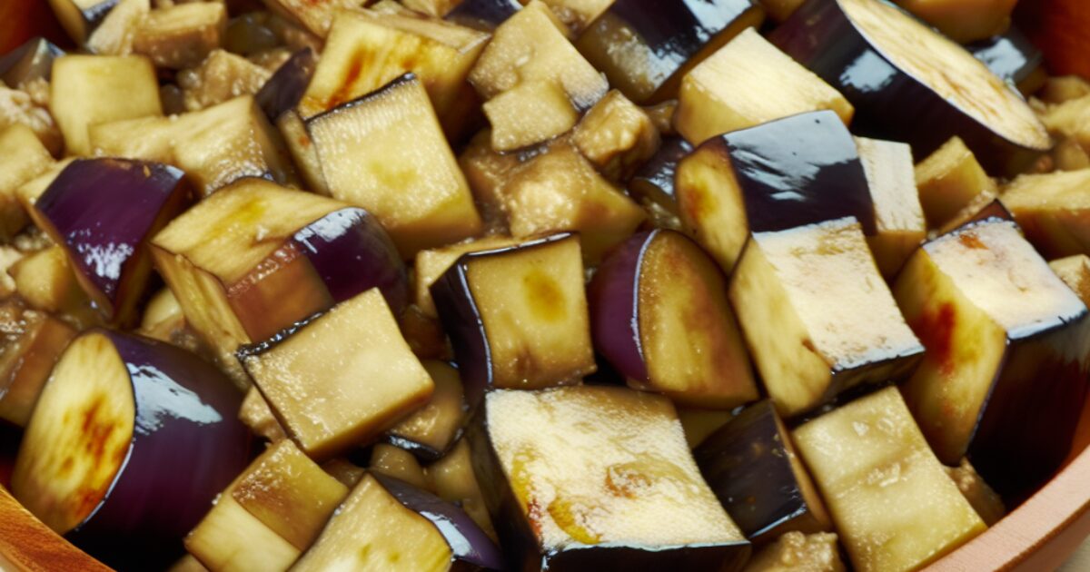 סלט חצילים מטוגנים מרוקאי שישדרג כל ארוחה