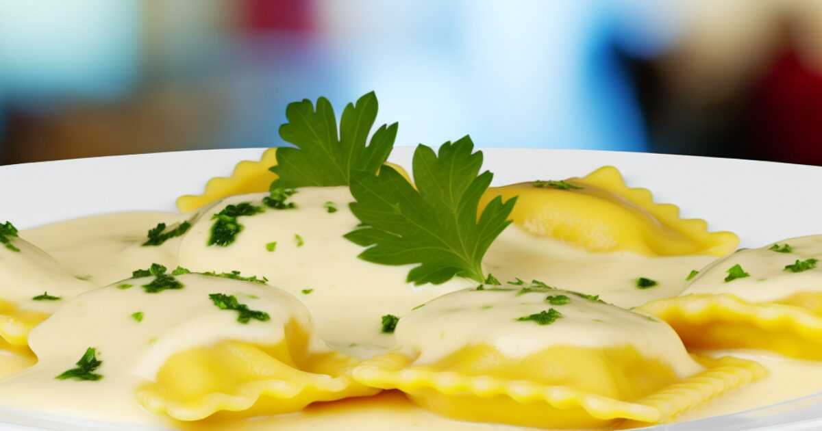 רביולי ברוטב שמנת: המתכון שכבש את כולם!